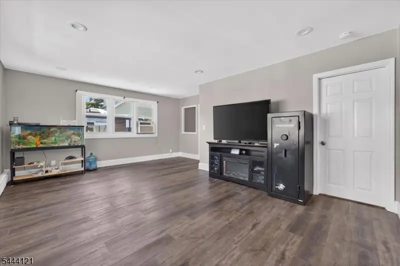 603 Lincoln Blvd, Middlesex, NJ 08846 - #2