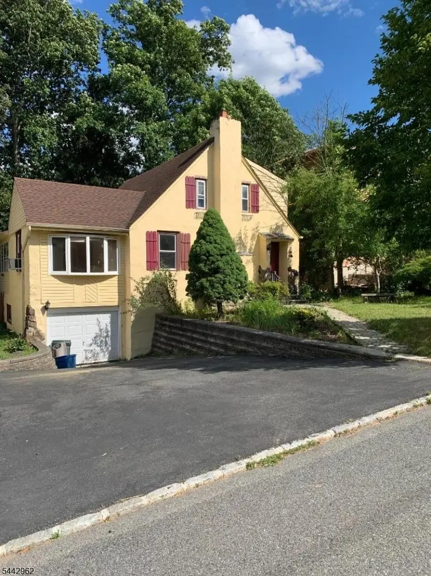 17 Dogwood Ter, Livingston, NJ 07039 - #3