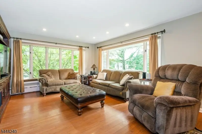 15 Absecon Rd, Parsippany Troy Hills, NJ 07054 - #2