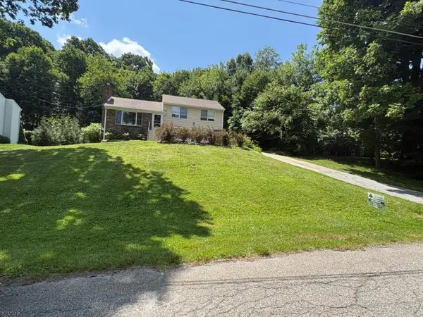 26 Chestnut Tree Dr, Vernon Twp., NJ 07462