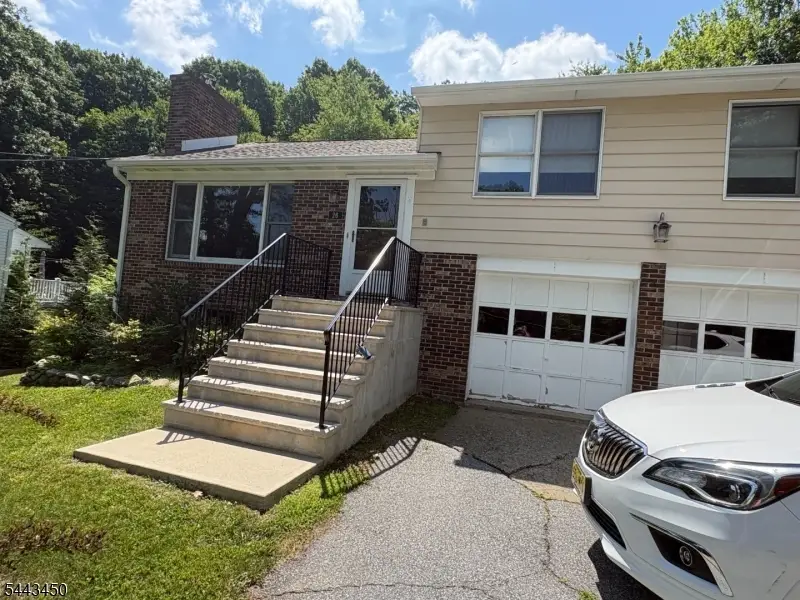 26 Chestnut Tree Dr, Vernon, NJ 07462 - #2