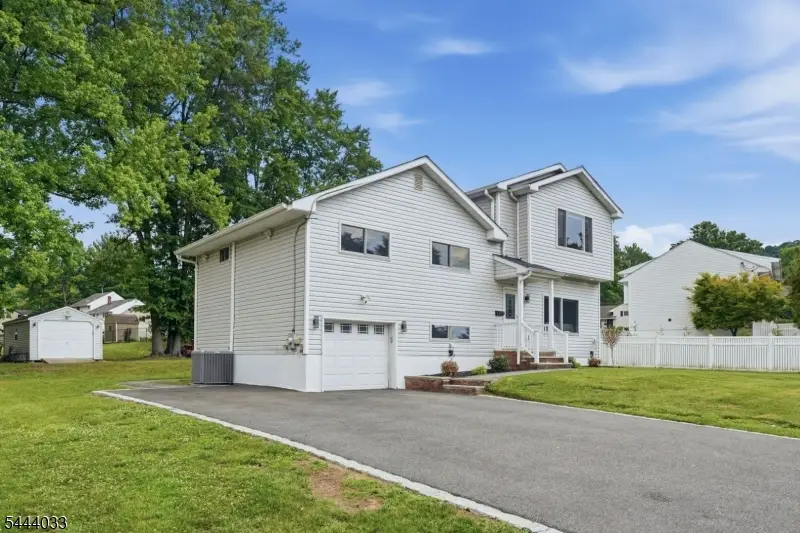 21 John Pl, Cedar Grove, NJ 07009 - #3