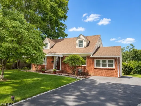 1 Roosevelt Blvd, Florham Park Boro, NJ 07932