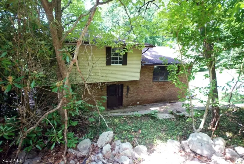 36 Mountain Lake Rd, White, NJ 07823 - #1