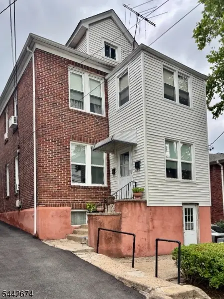 100 Hancox Ave, Nutley Twp., NJ 07110