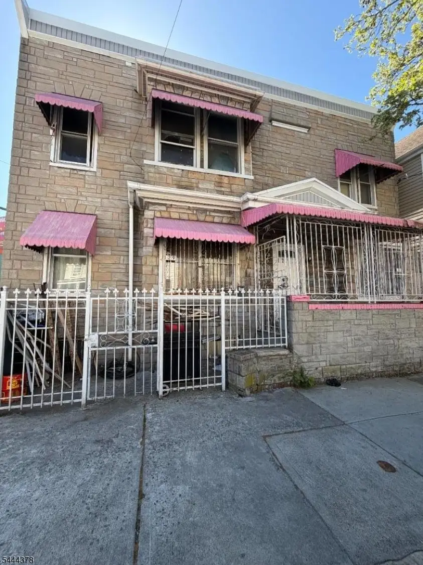 129 Stone St, Newark, NJ 07104 - #1