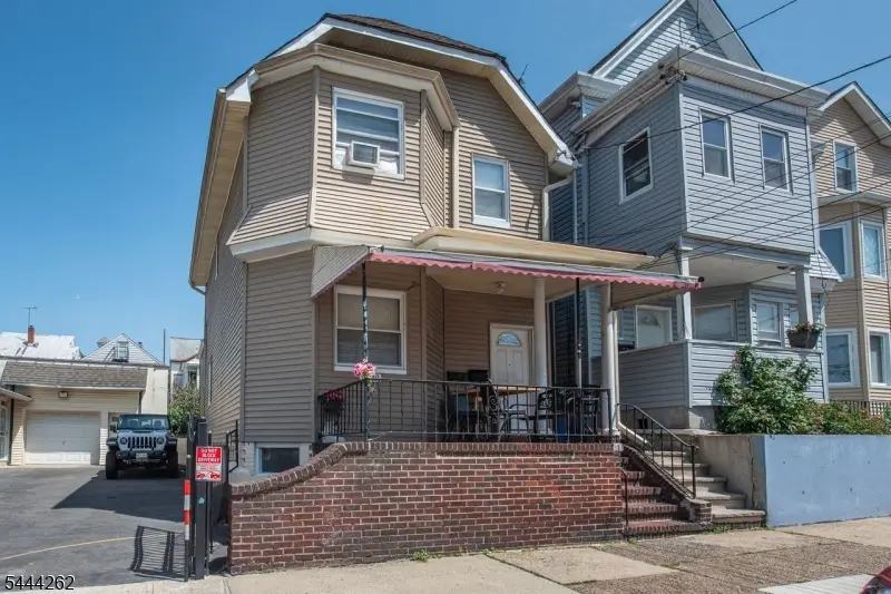 1029 E 19th St, Paterson, NJ 07501 - #1