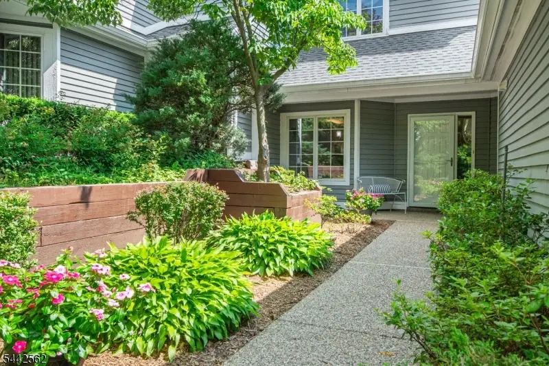 46 Village Dr, Montville, NJ 07045 - #3