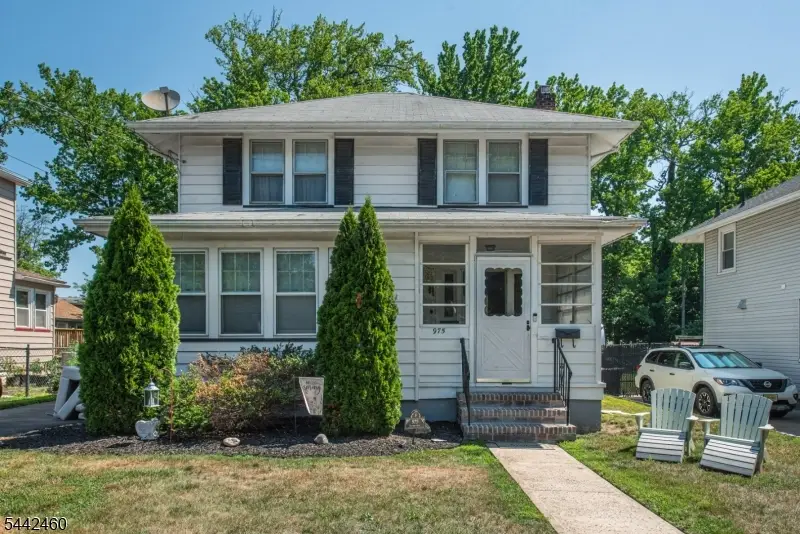 975 Maurice Ave, Rahway, NJ 07065 - #1