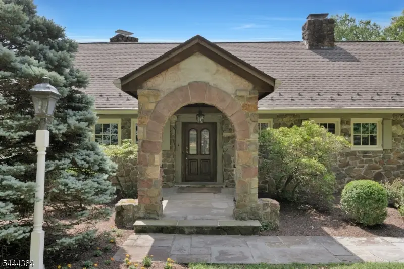 112 Dreahook Rd, Readington, NJ 08833 - #1