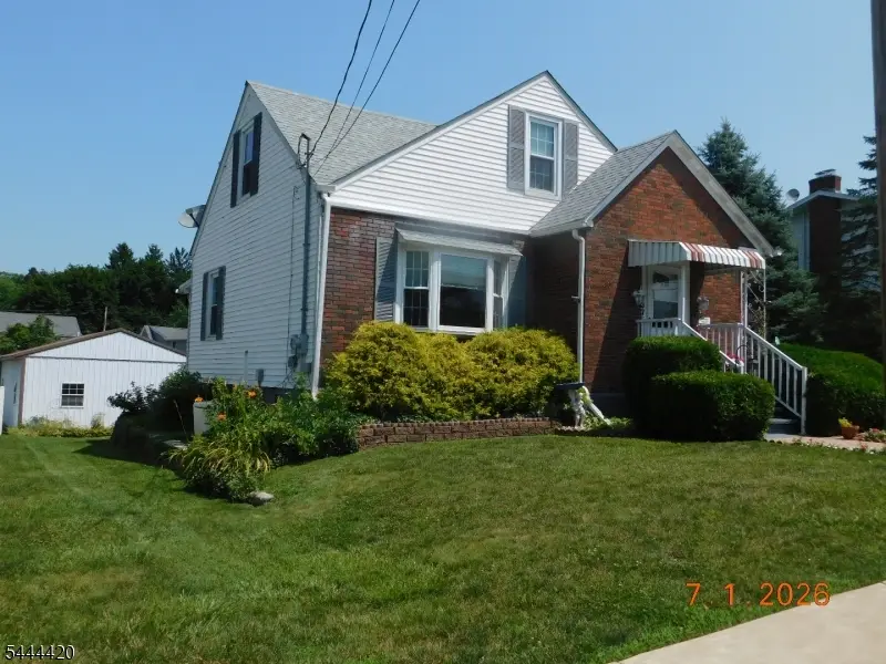 537 John Mitchell Ave, Phillipsburg, NJ 08865 - #2