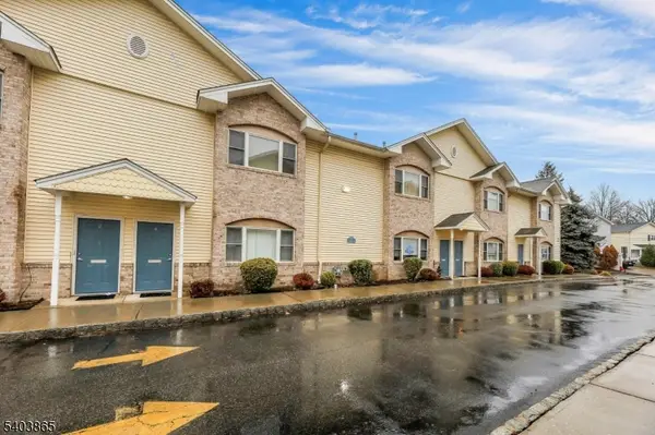 520 Victor St #8, Saddle Brook Twp., NJ 07663