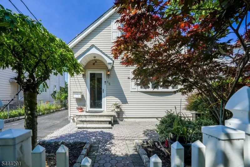 13 Chestnut St, Garfield, NJ 07026 - #2