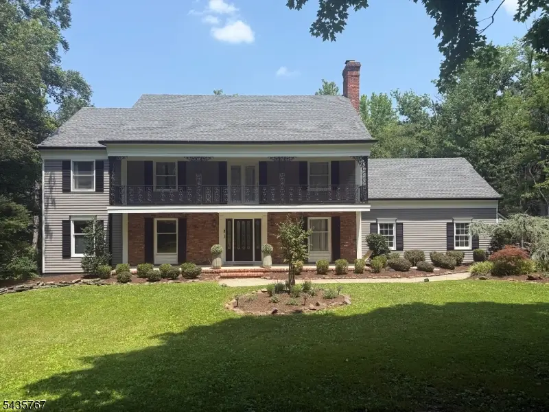 17 Sandalwood Dr, Warren, NJ 07059 - #1
