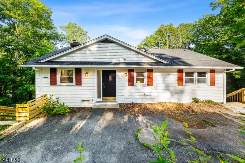 16 Sunset Trl, Rockaway, NJ 07866 - #1