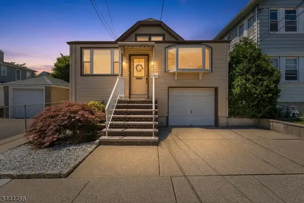 23 Inman Pl, North Arlington Boro, NJ 07031