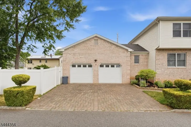 580 Center St, Kenilworth, NJ 07033 - #3
