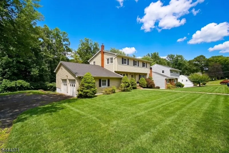 378 Forest Hill Way, Mountainside, NJ 07092 - #3