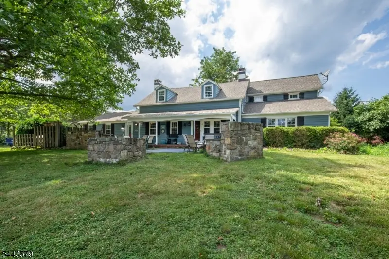 17 Hollow Brook Rd, Tewksbury, NJ 07830 - #1
