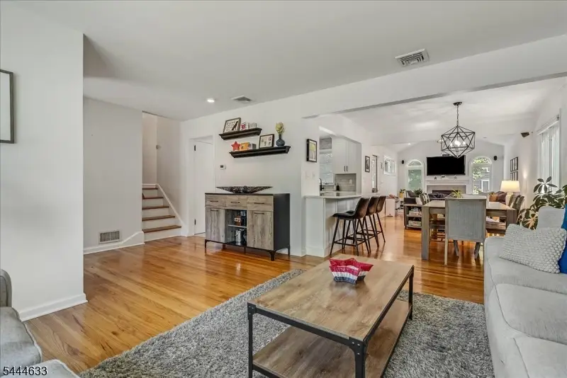 48 Woodland Ave, Verona, NJ 07044 - #3