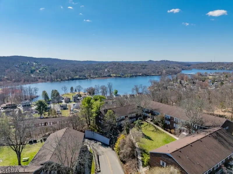 100 Pierson Miller Dr #22, Pompton Lakes, NJ 07442 - #3