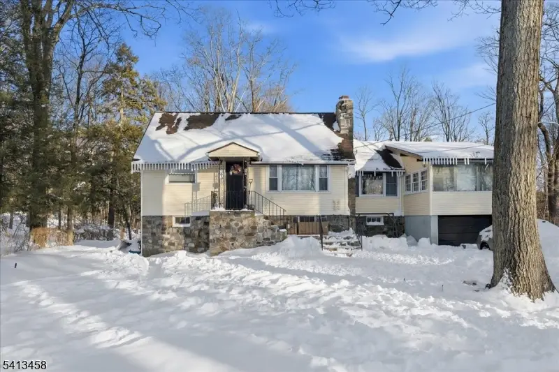 407 Diggles Pl, Highland Lakes, NJ 07422 - #2
