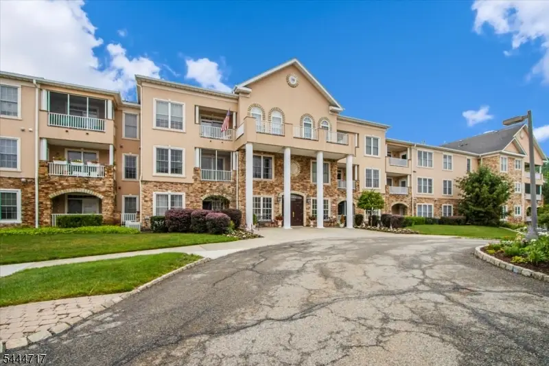 202 Cleveland Ln, Mount Hope, NJ 07866 - #1