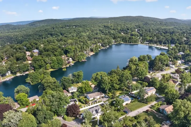53 Lakeview Dr, West Milford, NJ 07480 - #2