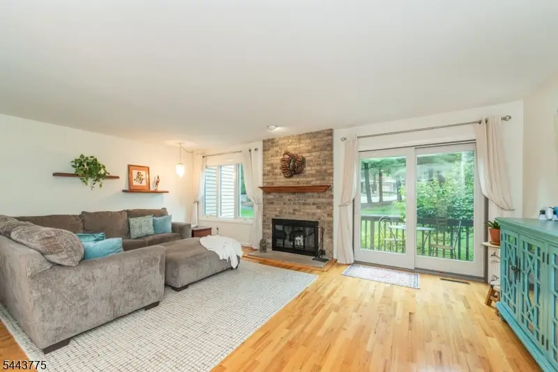 122 Macleish Ct, Mahwah, NJ 07430 - #1