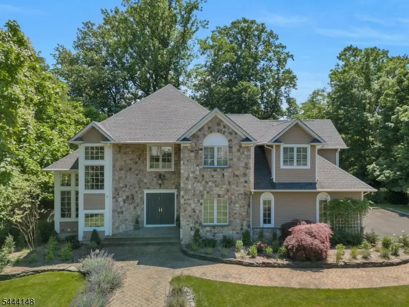 18 Bayview Terrace, Green Brook, NJ 08812 - #1