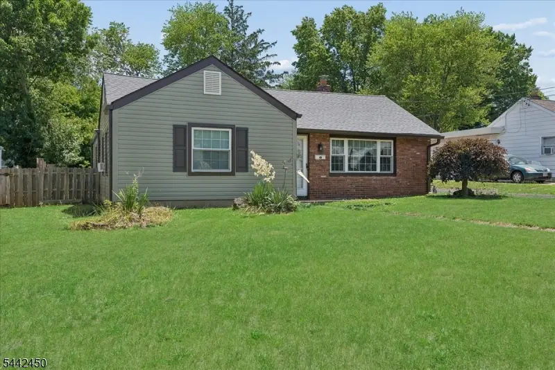 42 Walnut St, Edison, NJ 08817 - #2