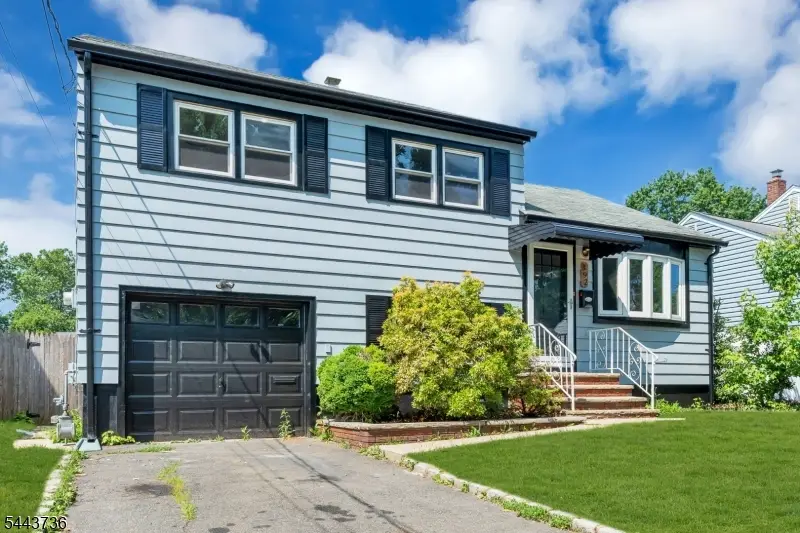 392 Lower Alden Dr, Rahway, NJ 07065 - #2