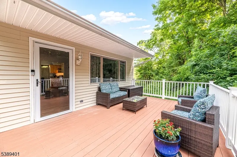 8 Pond Dr, Vernon, NJ 07462 - #2