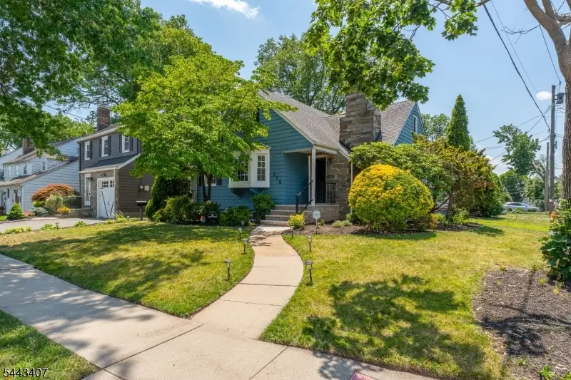 358 Galloping Hill Rd, Roselle Park, NJ 07204 - #1