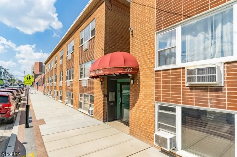 120 32nd St #3P, Union City, NJ 07087 - #1
