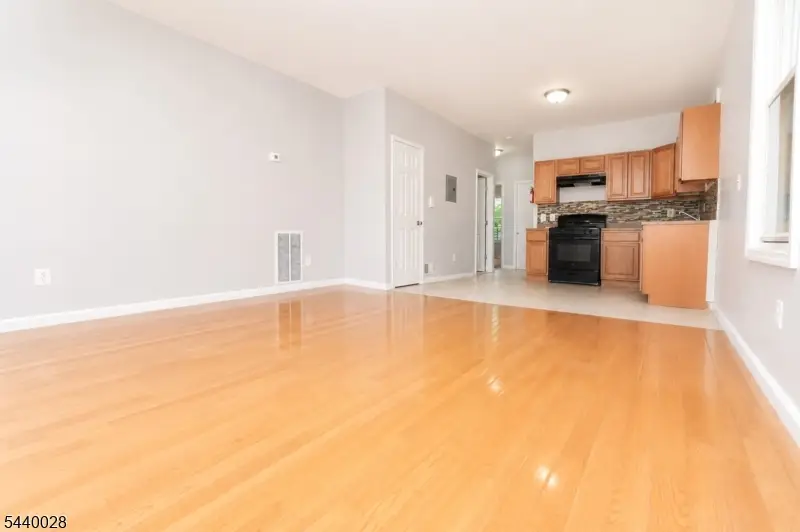 136 Dewey St, Newark, NJ 07112 - #2