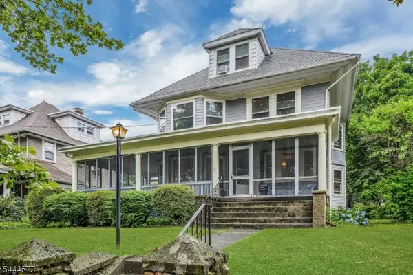 176 Mountain Way, Rutherford Boro, NJ 07070