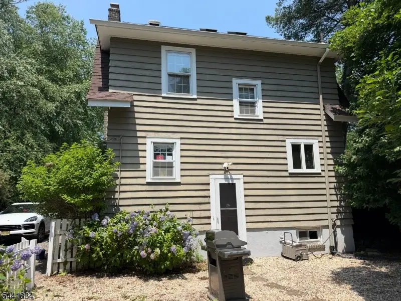 78 Meadowbrook Rd, Millburn, NJ 07078 - #2