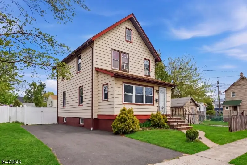 2 Lillian Ter, Woodbridge, NJ 07095 - #1
