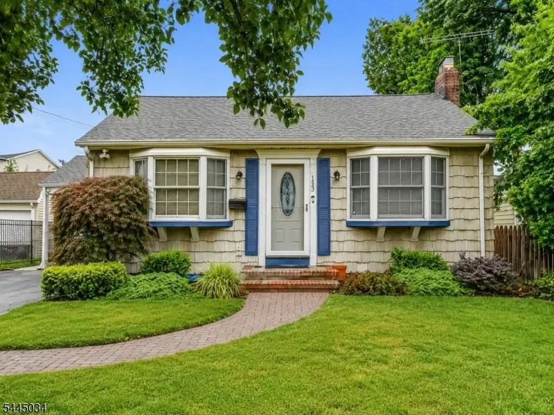 135 Rosewood Ter, Linden, NJ 07036 - #1