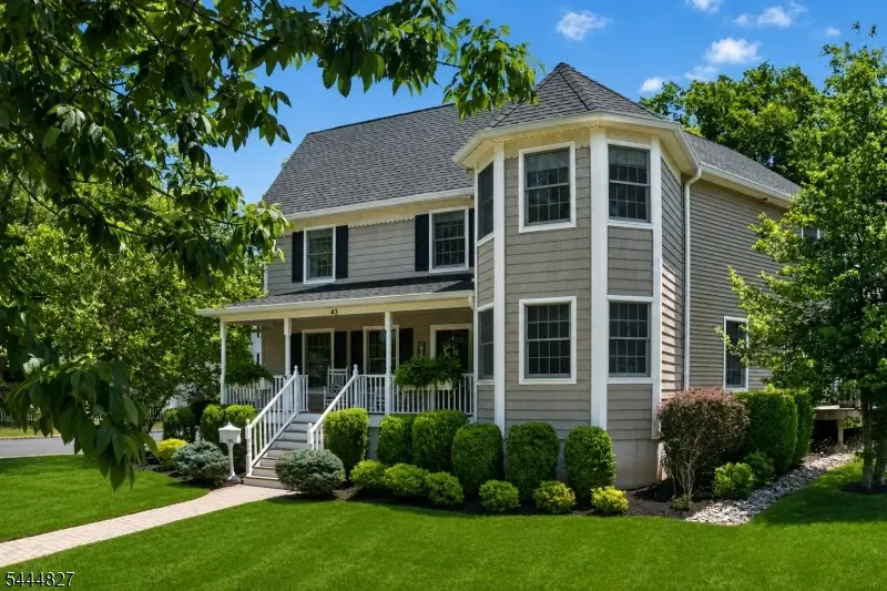 43 Chestnut St, Livingston, NJ 07039 - #1