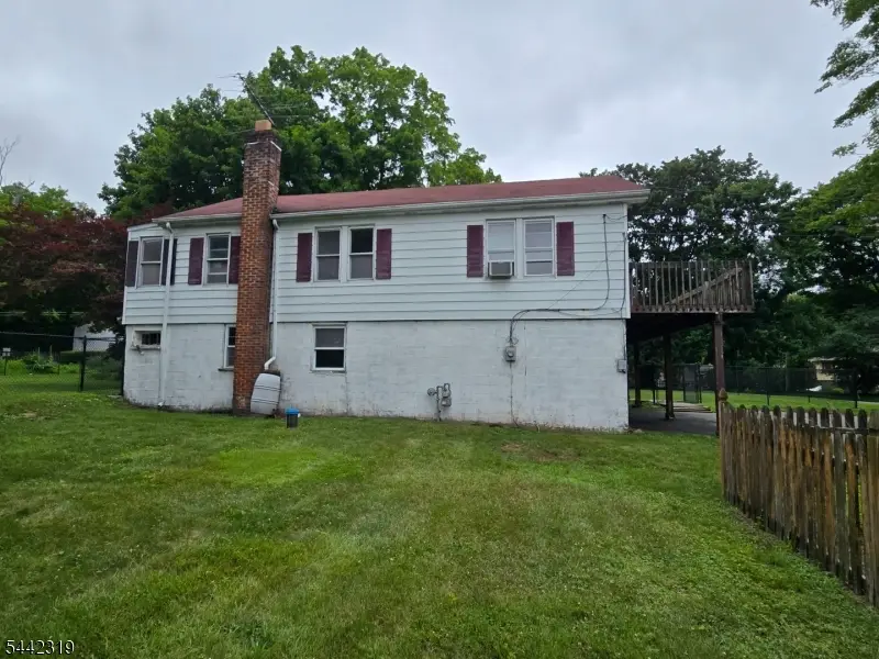 7 Cooper Rd, Oak Ridge, NJ 07438 - #3
