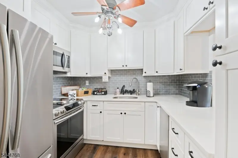114 Federal Hill Rd, Pompton Lakes, NJ 07442 - #3