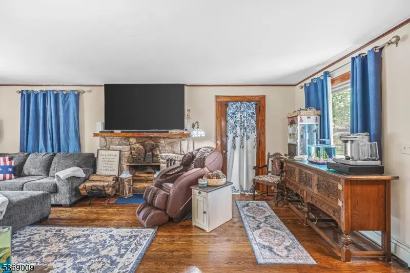 40 1st St, Fanwood, NJ 07023 - #3