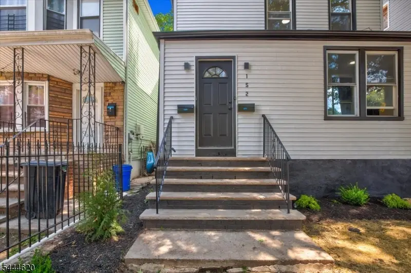 152 N Clinton St, East Orange, NJ 07017 - #2