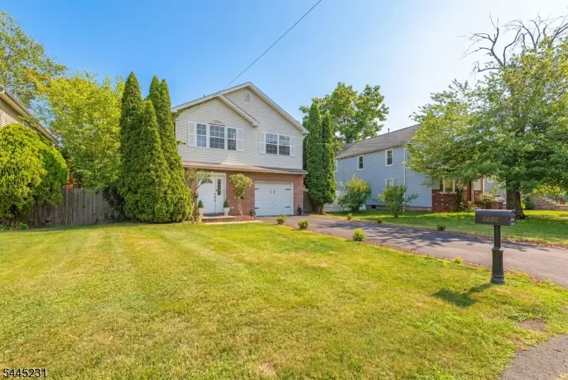 2402 Hamlette Pl, Scotch Plains, NJ 07076 - #3