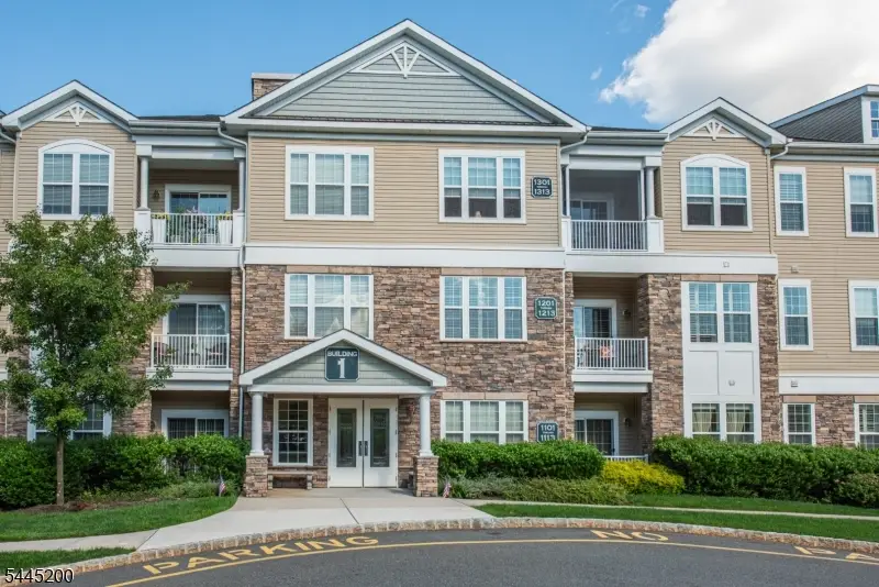 1305 Hale Dr #305, Mount Hope, NJ 07885 - #2