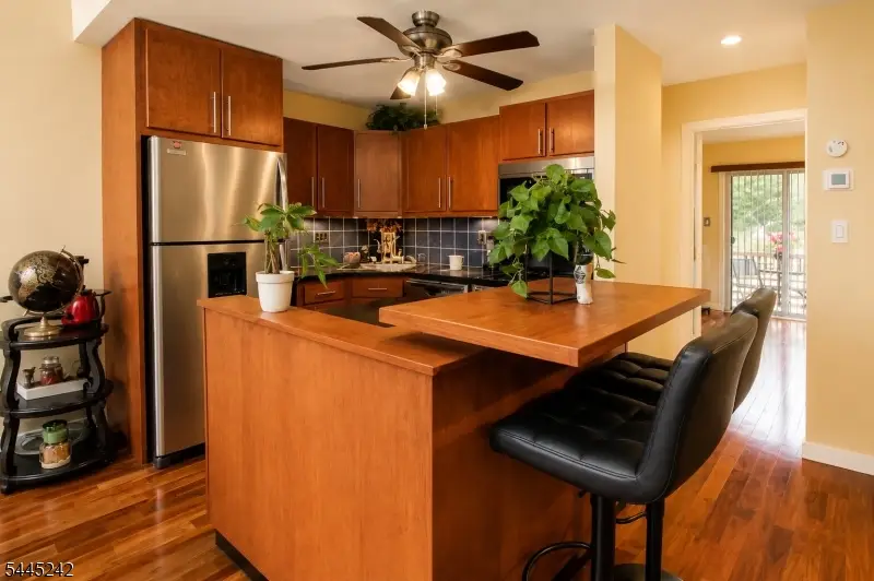 156 Liberty St #8, Little Ferry, NJ 07643 - #3