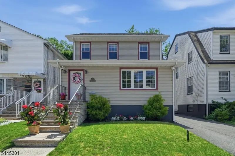 56 Essex Ave, Maplewood, NJ 07040 - #1