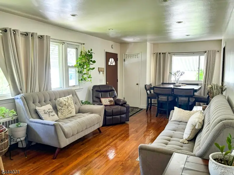 716 Lincoln St, Linden, NJ 07036 - #2